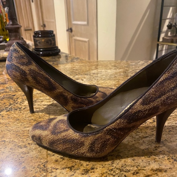 Leopard Print Heels - Picture 4 of 5